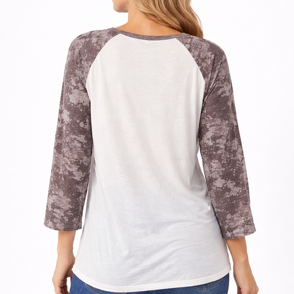 Cowgirl Legend Western Graphic Raglan Tee Wings Fleur De Lis 3/4 Sleeve - Picture 2 of 8